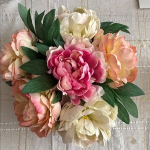Elegant Floral Arrangement in Decorative Bowl